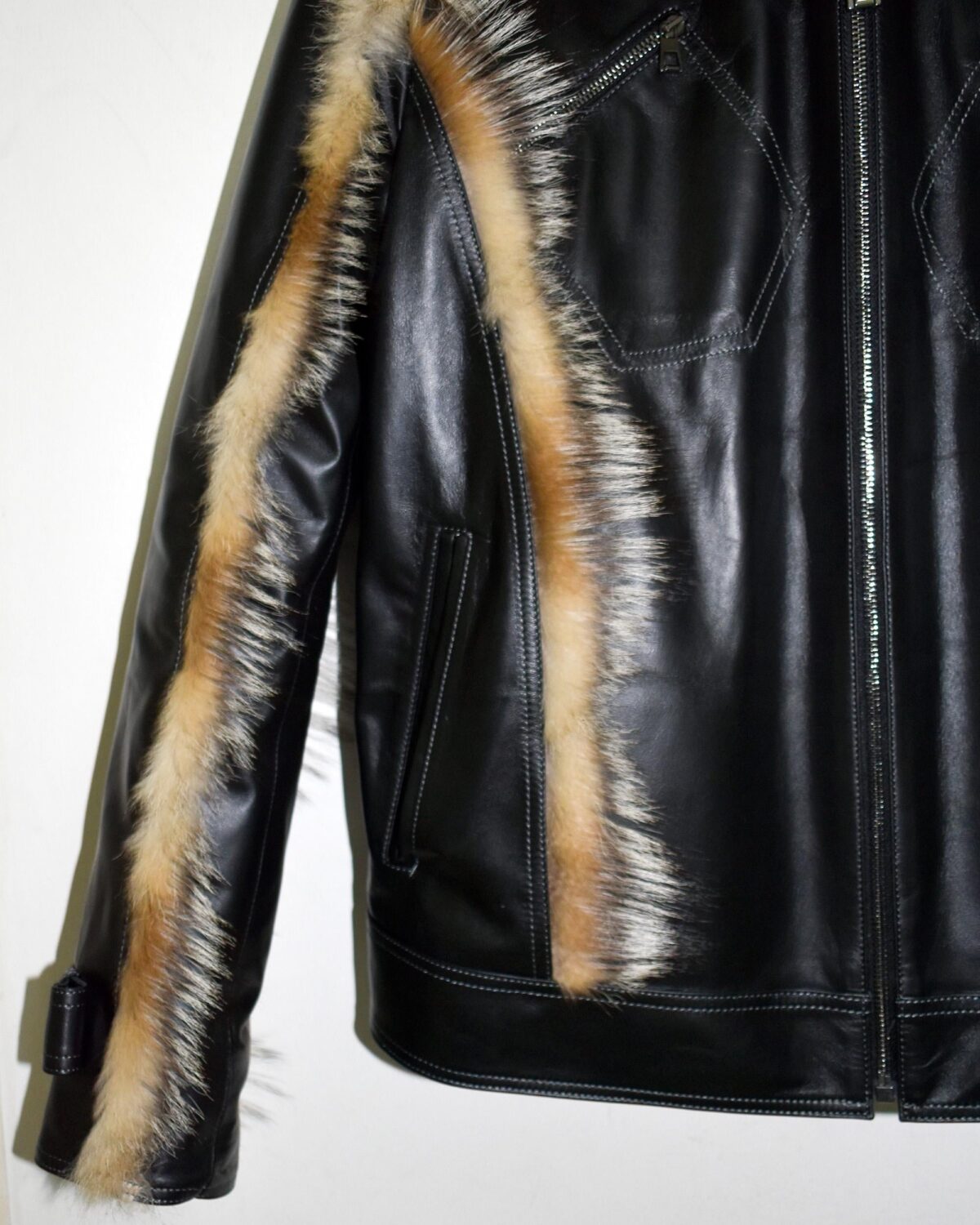 Genuine Jackal Fur Trim Black Leather Jacket – Luxury Men’s Fur Collar Trimmed Coat