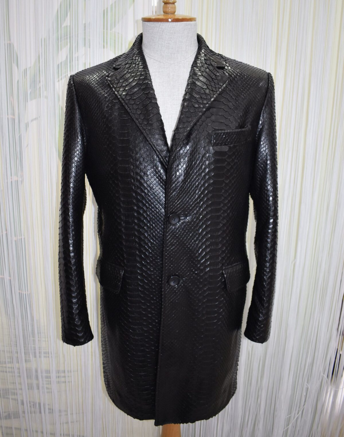 695e59d159f447123fa5043b.jpg Genuine Python Leather Coat: Men's Black Navy Blue Mink Fur Collar