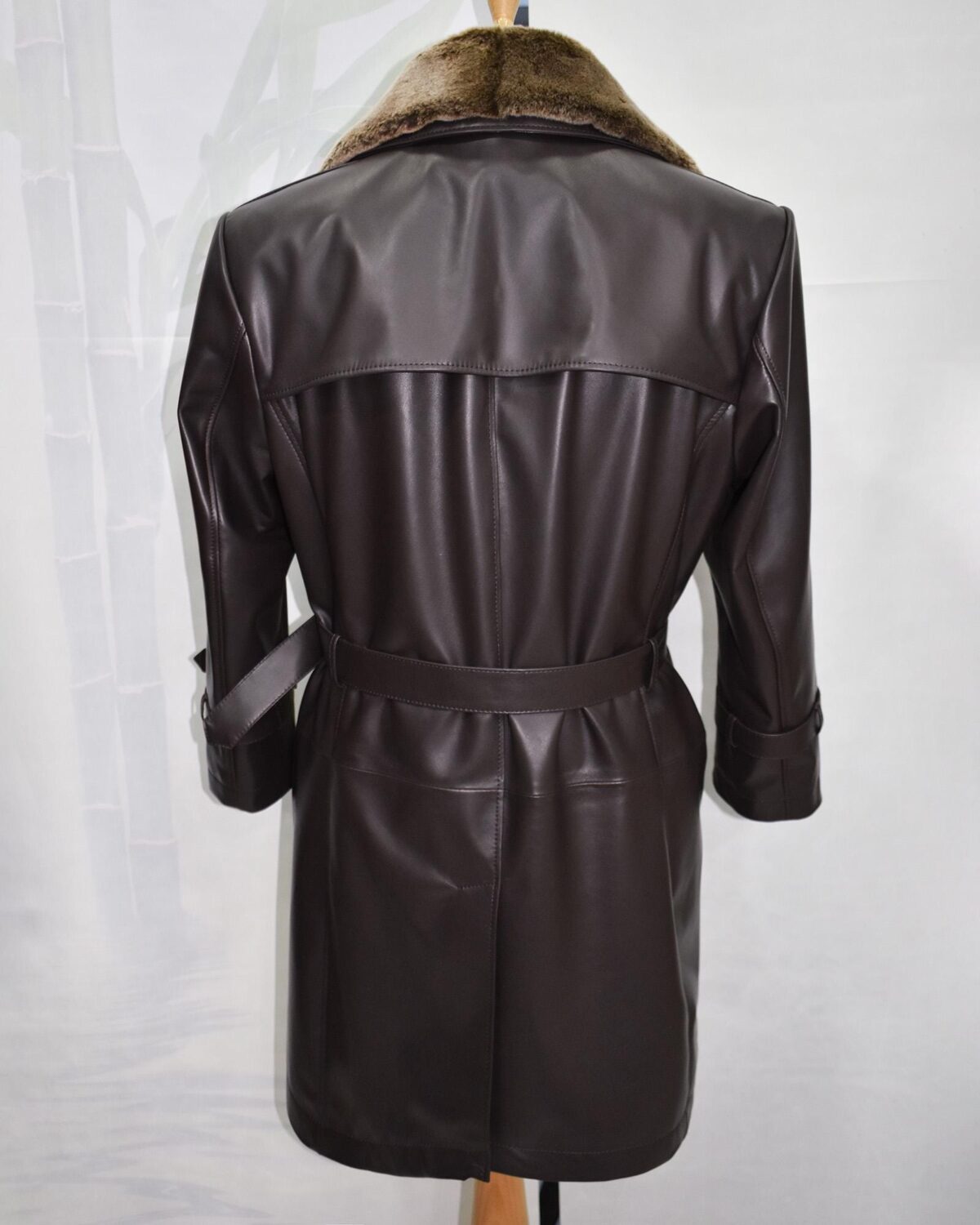 Men's Lambskin Leather Trench Coat: Shearling Fur Collar