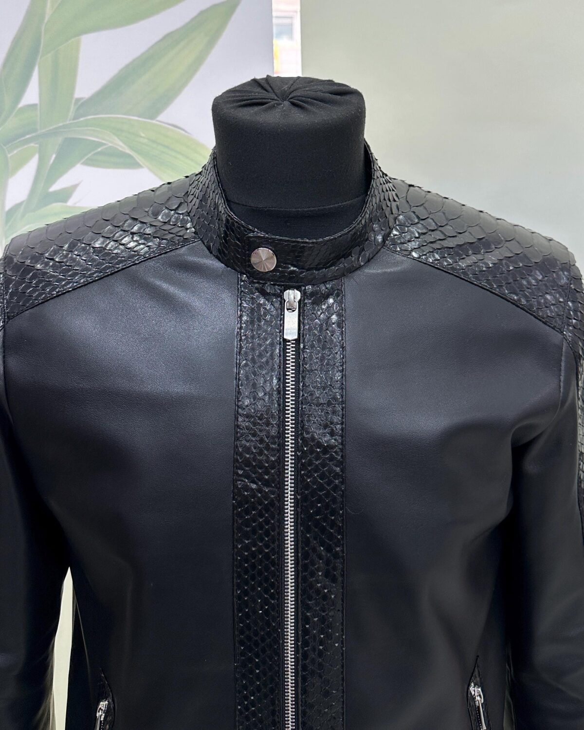 695e5a3959f447123fa57db6.jpg Men's Real Python Skin Trim Genuine Leather Black Luxury Moto Jacket