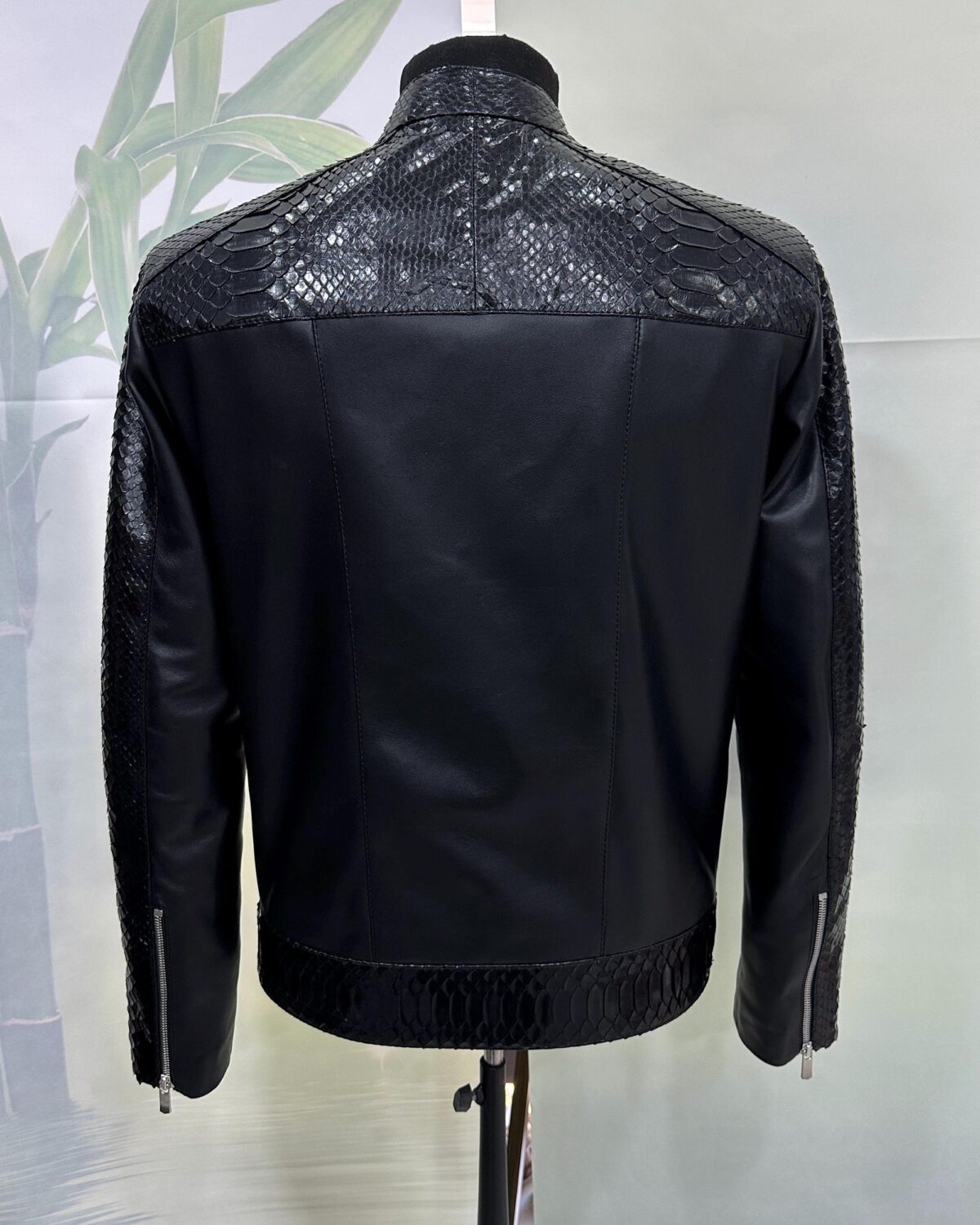 695e5a3959f447123fa57dba.jpg Men's Real Python Skin Trim Genuine Leather Black Luxury Moto Jacket