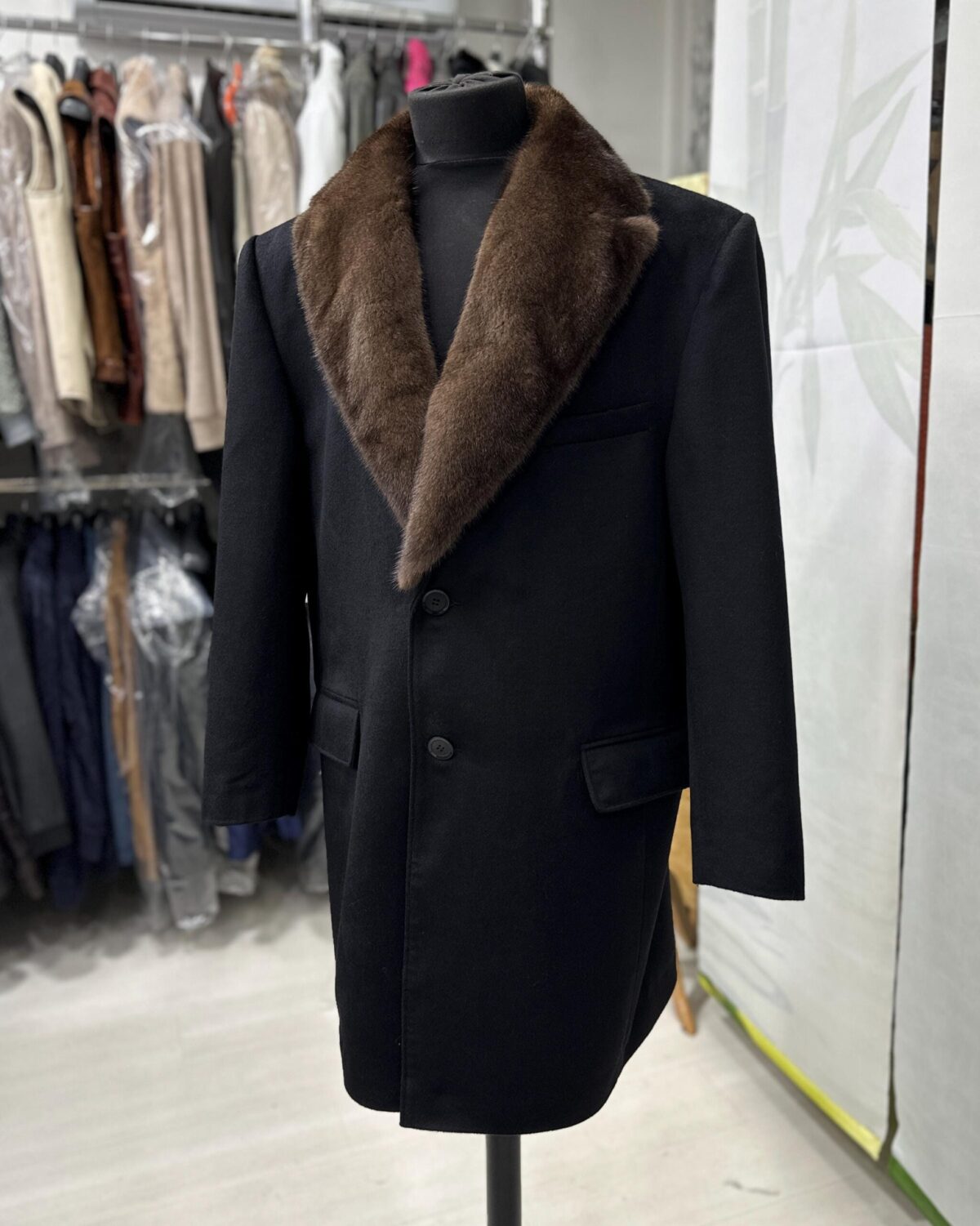 Men's Luxury Cashmere Black Overcoat | Genuine Mink Fur Collar Mahogany Winter Coat