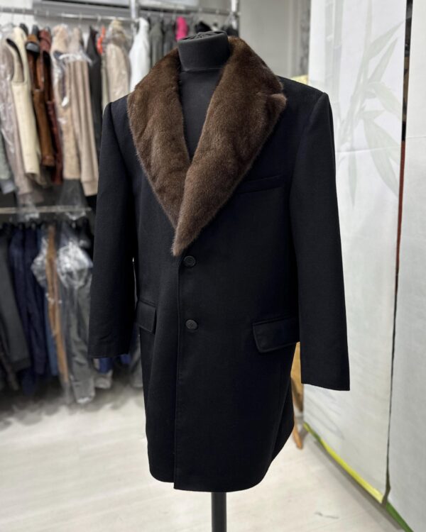 Men's Luxury Cashmere Black Overcoat | Genuine Mink Fur Collar Mahogany Winter Coat