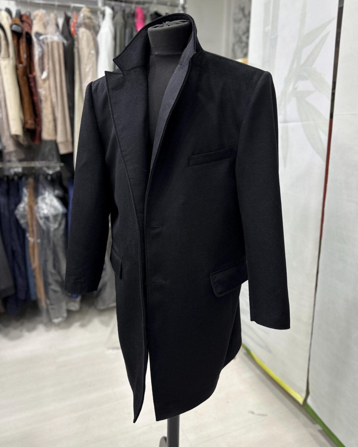 Men's Luxury Cashmere Black Overcoat | Genuine Mink Fur Collar Mahogany Winter Coat