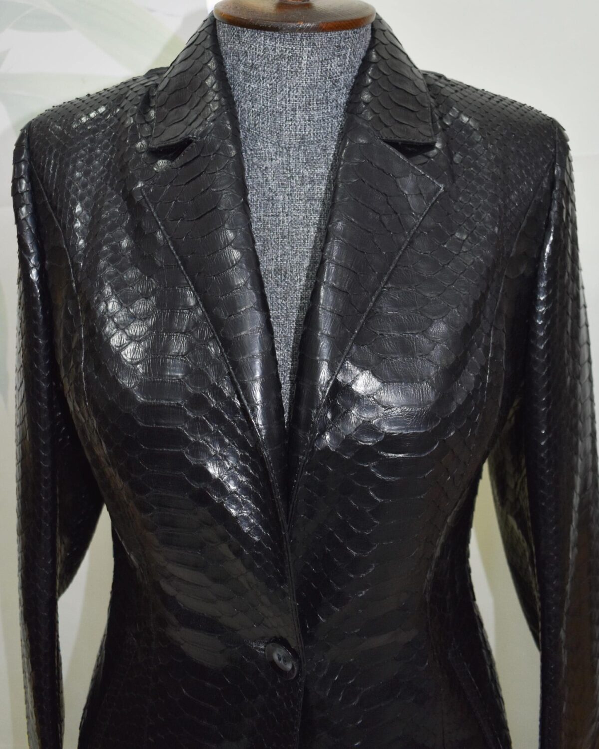695e605c59f447123fa6545d.jpg Genuine Python Skin Blazer β Handmade Luxury Exotic Leather Jacket for Women