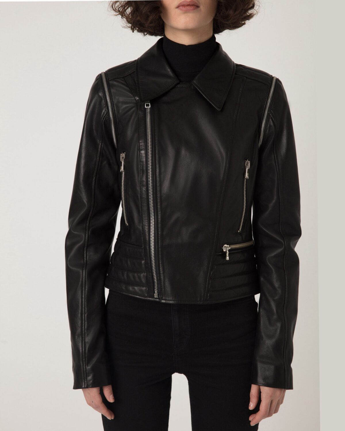 695e60b659f447123fa66e88.jpg Women's Genuine Leather Black Removable Sleeves Motorcycle Biker Jacket Vest